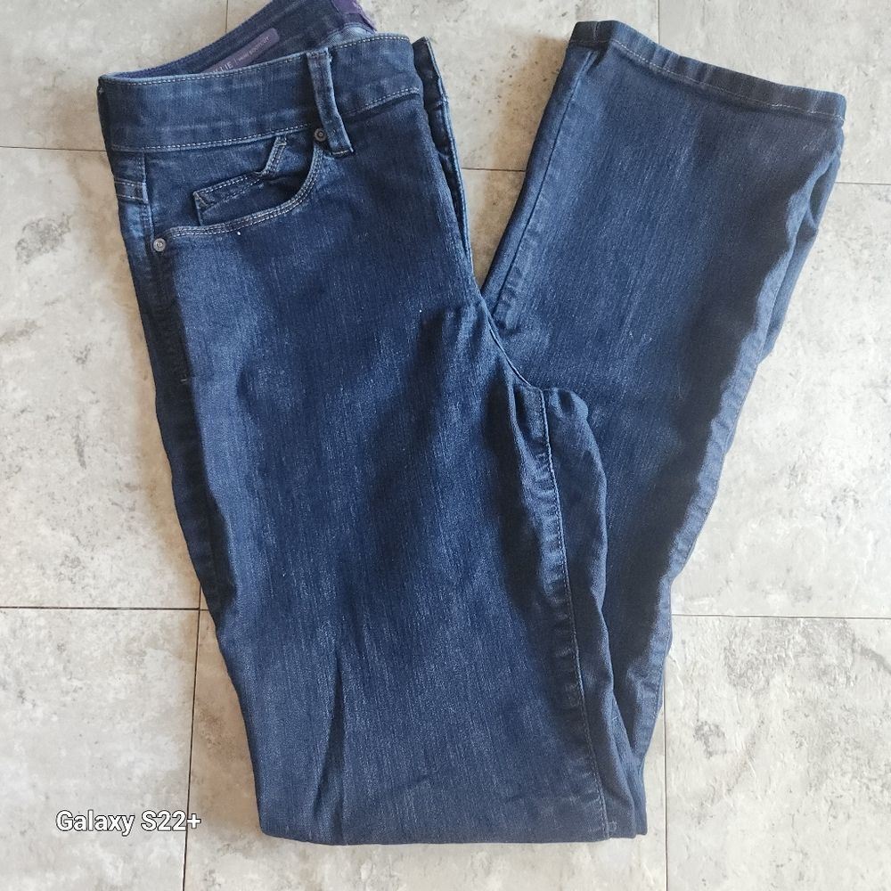 80 NYDJ Billie Mini Bootcut jeans dark wash lift and tuck technology